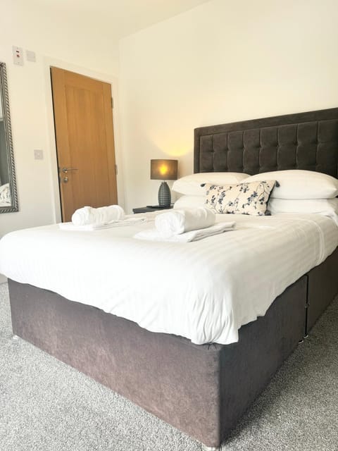 The Birketts Inn, 4 - Bed, Sleeps 8, Pets Welcome House in England