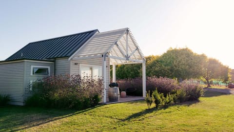 Property building, Garden, Garden view