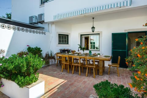 Patio, Off site, Dining area