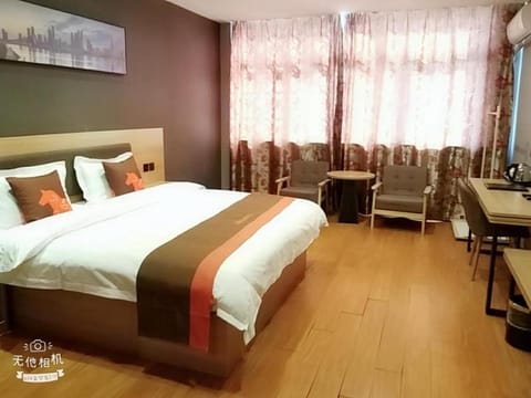 JUN Hotels Jiangsu Nantong Tongzhou West Jinsi Road Hantang Impression Hotel in Suzhou