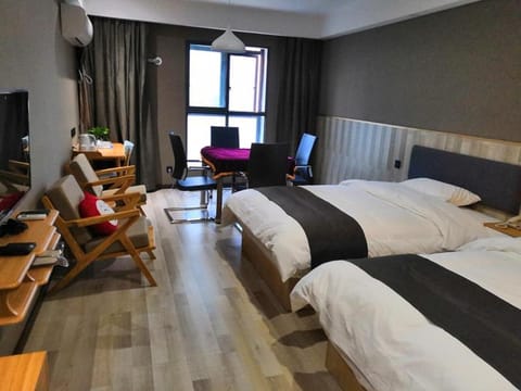 Up and In Hubei Xiaogan Yunmeng County Huguang Road Hotel in Wuhan