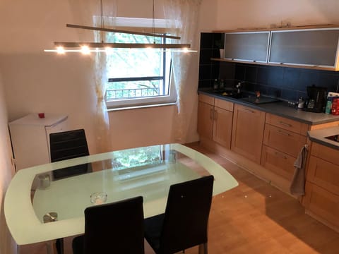 Dining area, Communal kitchen