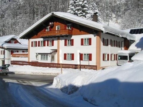 Facade/entrance, Winter