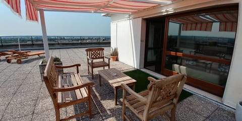 La Suite attico metro' Volta Apartment in Province of Brescia