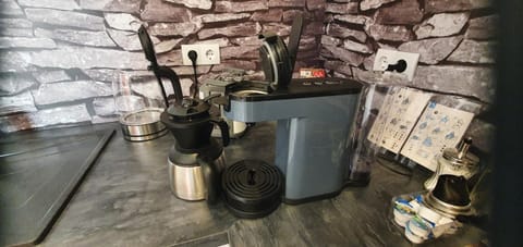 Coffee/tea facilities, Kitchen or kitchenette