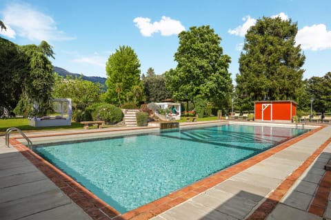 Natural landscape, Garden, Garden view, Mountain view, Pool view, Swimming pool, sunbed