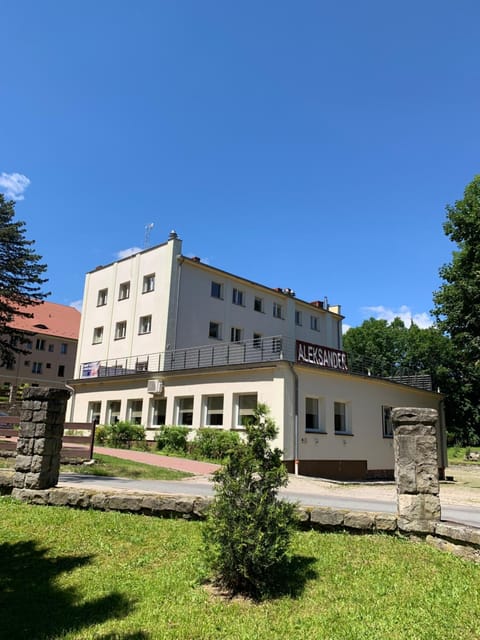 Aleksander Hotel in Lower Silesian Voivodeship