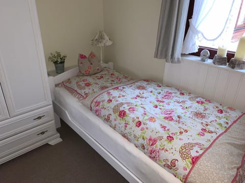 Haus Boy Jensen "Sonnenplatz" Apartment in Wenningstedt-Braderup