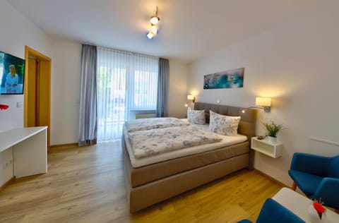 Ferienweingut Klaus Thiesen Gästezimmer und Apartments Bed and Breakfast in Cochem-Zell