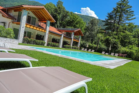 Garden, Swimming pool, Swimming pool