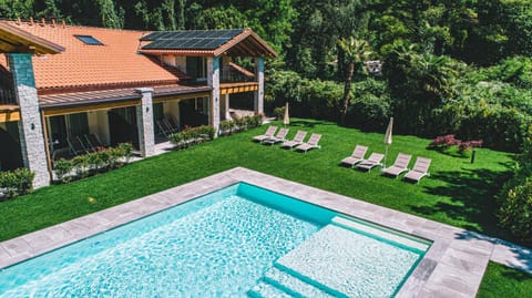 House & Pool Condo in Mergozzo