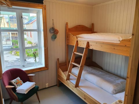 Heimbrygga Restaurant & Accommodation Bed and Breakfast in Lofoten