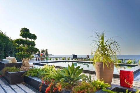 Patio, Day, Summer, Food and drinks, Decorative detail, Decorative detail, Seating area, Dining area, Pool view, Sea view, Swimming pool, Time of day, Location, Sunrise, Sunset, locker