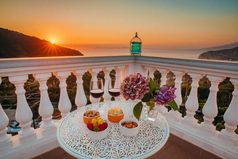 Natural landscape, View (from property/room), Balcony/Terrace, Sea view, Sunset