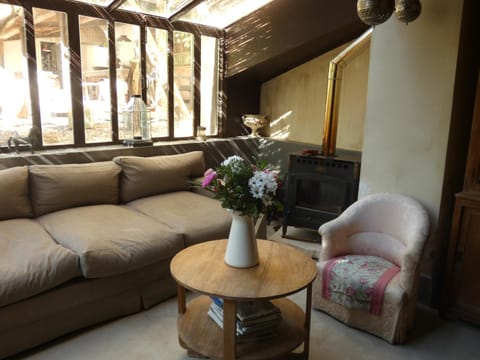 The French Village Authentic House Apartment in Cogolin