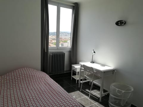 Tout confort Toulon centre appartement 3 chambres, vue sur la Rade Condo in Toulon
