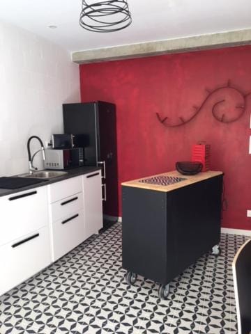 Kitchen or kitchenette