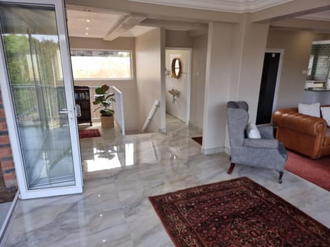 Ballito Clarke Bay Beach House - family holiday letting House in Dolphin Coast