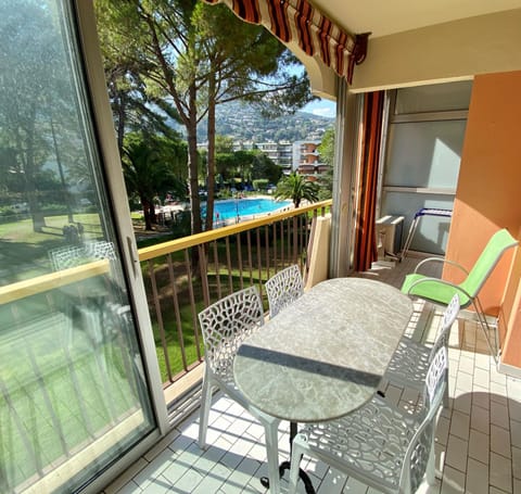 Balcony/Terrace, Garden view, Pool view