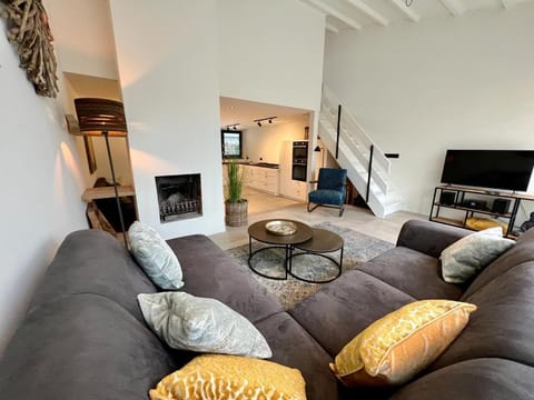 Welcome in - Vakantiehuis met ruime zonnige tuin I Lepelblad 42, Nieuwvliet-Bad House in Zeeland, Netherlands