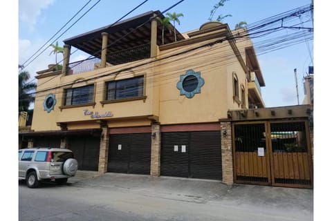 RedDoorz at Casa Marabella Villamonte Bacolod City Hotel in Bacolod