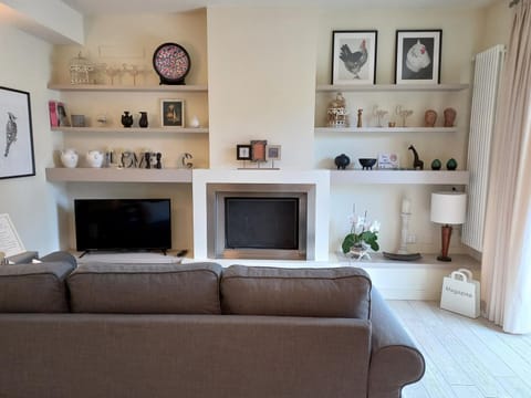 TV and multimedia, flat iron