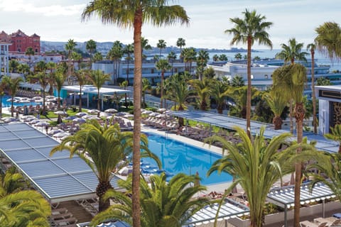 Pool view, Sea view, Swimming pool