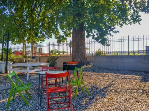 BBQ facilities, Garden