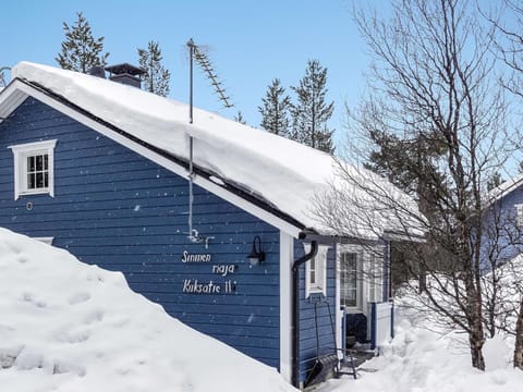 Holiday Home Sininen maja by Interhome House in Lapland
