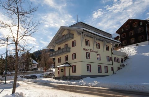 Property building, Day, Winter