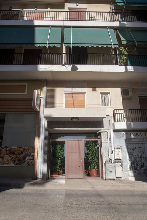 Acropolis view and 360 degrees Apartment in Athens