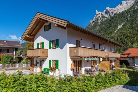 Ferienhaus STOARÖSERL House in Mittenwald