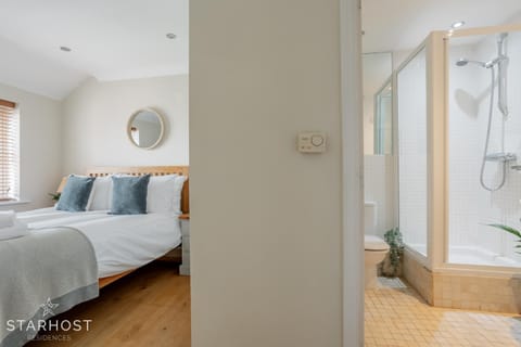 Smart 2 Bedroom Apartment in Newbury Condominio in Newbury