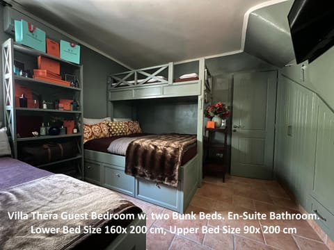 Bed, TV and multimedia, Bedroom, bunk bed