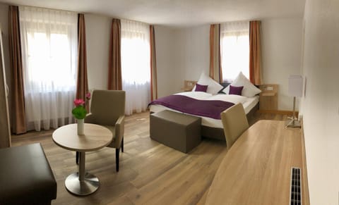 A Lotus Hotel Bed and Breakfast in Böblingen