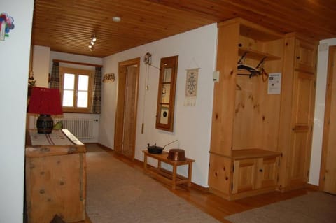 Chasa Städler - Ferienwohnung mit 113m2 für max. 5 Personen Apartment in Canton of Grisons