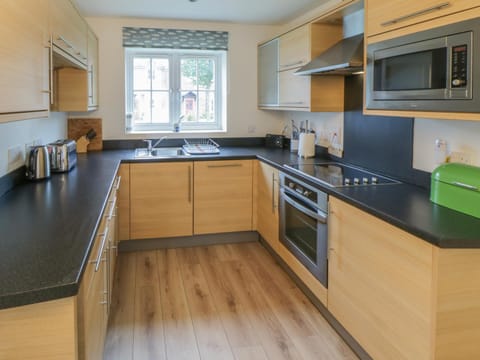 Driftwood House in Primrose Valley