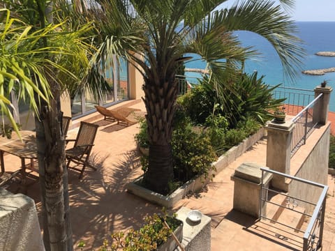 Patio, Natural landscape, Garden, View (from property/room), Sea view