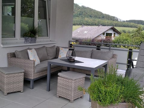 Balcony/Terrace, Seating area, Garden view