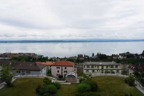 City view, Garden view, Lake view, Mountain view