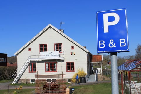 Property building, Property logo or sign