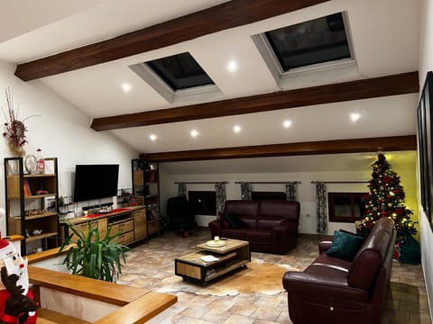 TV and multimedia, Living room, Seating area