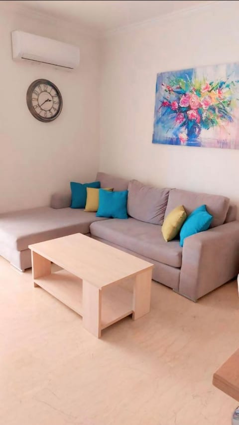 Central Apartment Near The beach with huge private terrace Apartment in Euboea