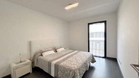 Superbe Appartement T3 - 6 Personnes - 100 m de la plage - Piscine- 6ODYS405C Condo in Le Barcarès