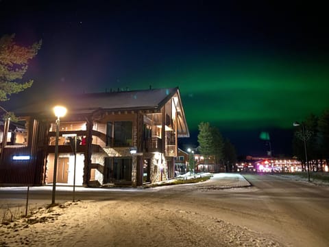 Property building, Neighbourhood, Winter