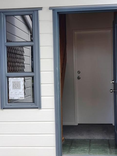 Aqua On The Beach Apartment in Auckland