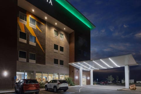 La Quinta Inn & Suites by Wyndham Holbrook Petrified Forest Hotel in Holbrook