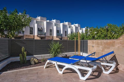 Patio, Garden view