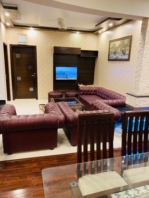 Independent Full House Dha 6 Lahore Villa in Lahore