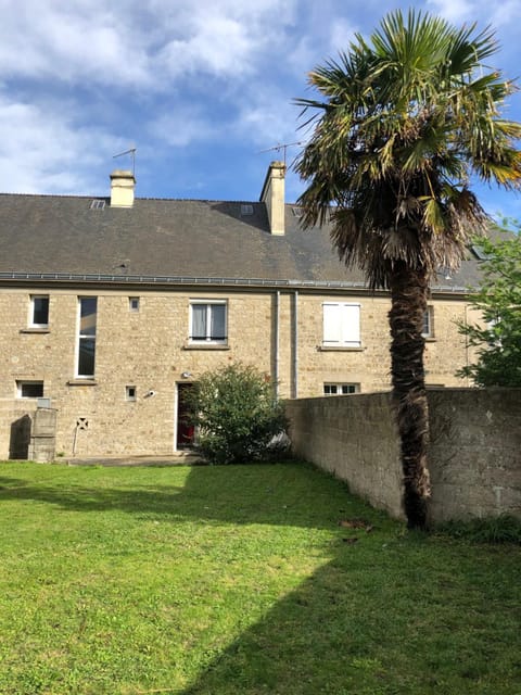 Property building, Garden, Garden, Garden view, Garden view, Inner courtyard view